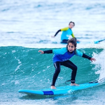 Port Macquarie Surf School--